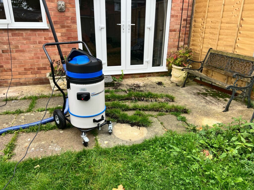 gutter-cleaning-services-at-right-choice
